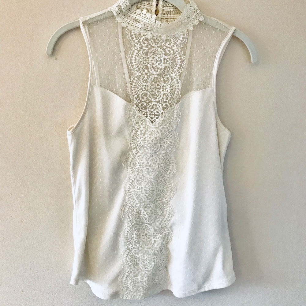 Beautiful White Sleeveless Express Top Size XS